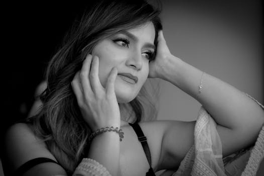 Exploring the Timeless Elegance of Lace in Fashion and Decor